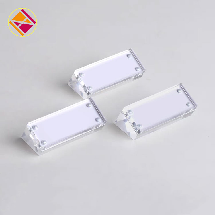 Wie sind die Inhaber von Mini -Acrylpreiszeichen mit anderen Arten von Preisanzeigen verglichen?
